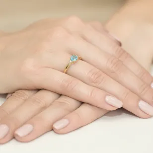 Złoty Pierścionek 585 z diamentem topaz 0,50ct