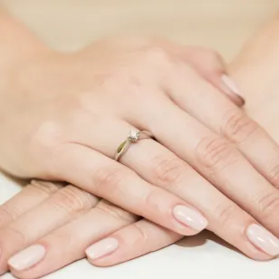 Złoty Pierścionek 585 z diamentem brylant 0,12ct
