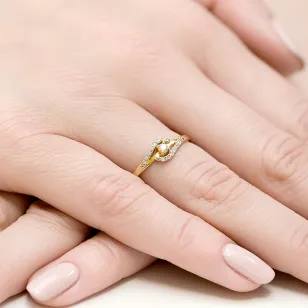 Złoty Pierścionek 585 z diamentem brylant 0,11ct