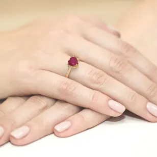 Złoty Pierścionek 585 z diamentem rubin 1,70ct