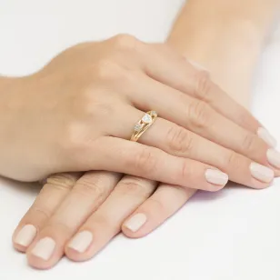 Złoty Pierścionek 585 z diamentem brylant 0,06ct