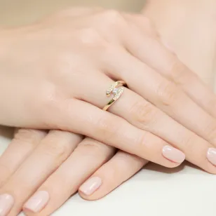 Złoty Pierścionek 585 z diamentem brylant 0,19ct