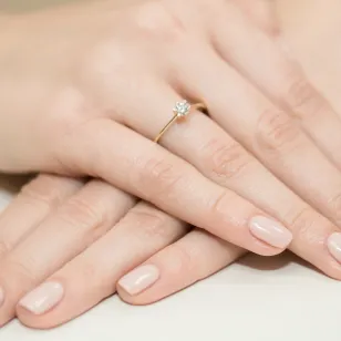 Złoty Pierścionek 585 z diamentem brylant 0,23ct