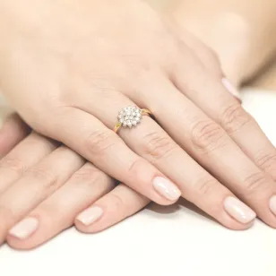 Złoty Pierścionek 585 z diamentem brylant 0,40ct