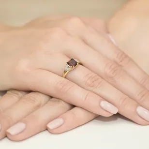 Złoty Pierścionek 585 z diamentem granat 1,30ct