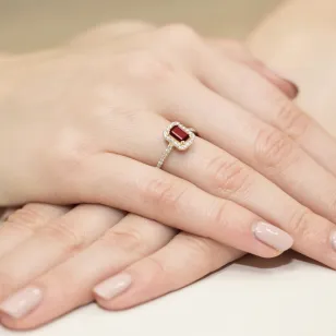 Złoty Pierścionek 585 z diamentem rubin 0,80ct