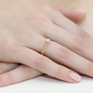 Złoty Pierścionek 585 z diamentem brylant 0,13ct