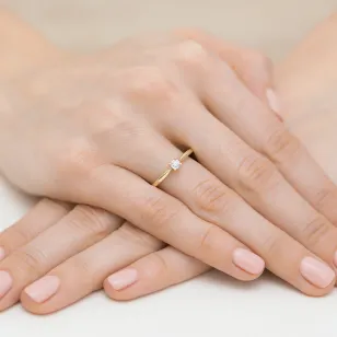 Pierścionek zaręczynowy brylant 0,03ct