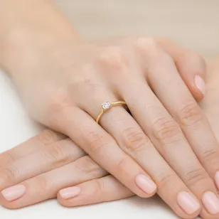 Pierścionek diament złoty 0,08ct