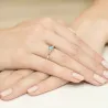 Pierścionek topaz diamenty złoto 585